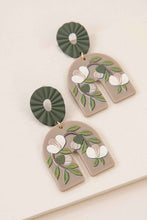 Load image into Gallery viewer, Terrace Drop Earrings