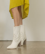 Load image into Gallery viewer, OASIS SOCIETY Paris   Studded Boots