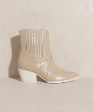 Load image into Gallery viewer, OASIS SOCIETY Dawn   Paneled Western Bootie