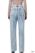 Load image into Gallery viewer, Mom Jeans