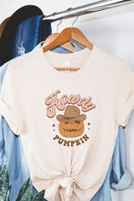 Load image into Gallery viewer, Howdy Pumpkin Graphic Tee