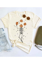 Load image into Gallery viewer, JUGGLING PUMPKIN GRAPHIC TEE / T SHIRT