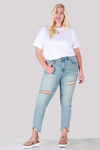 PLUS SIZE RELAXED SKINNY