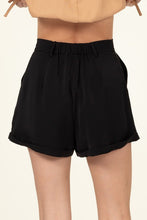 Load image into Gallery viewer, PLEATED CUFF HEM SHORTS