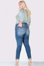 Load image into Gallery viewer, PLUS SIZE RELAXED SKINNY