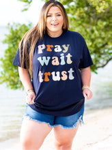 Load image into Gallery viewer, Curvy Denim Mom Shorts