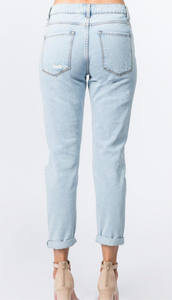 Maddison Boyfriend Jeans Light Wash