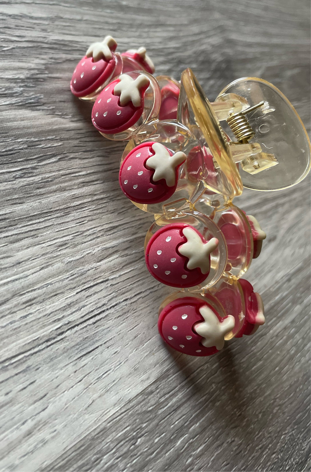 Berry Claw Clip